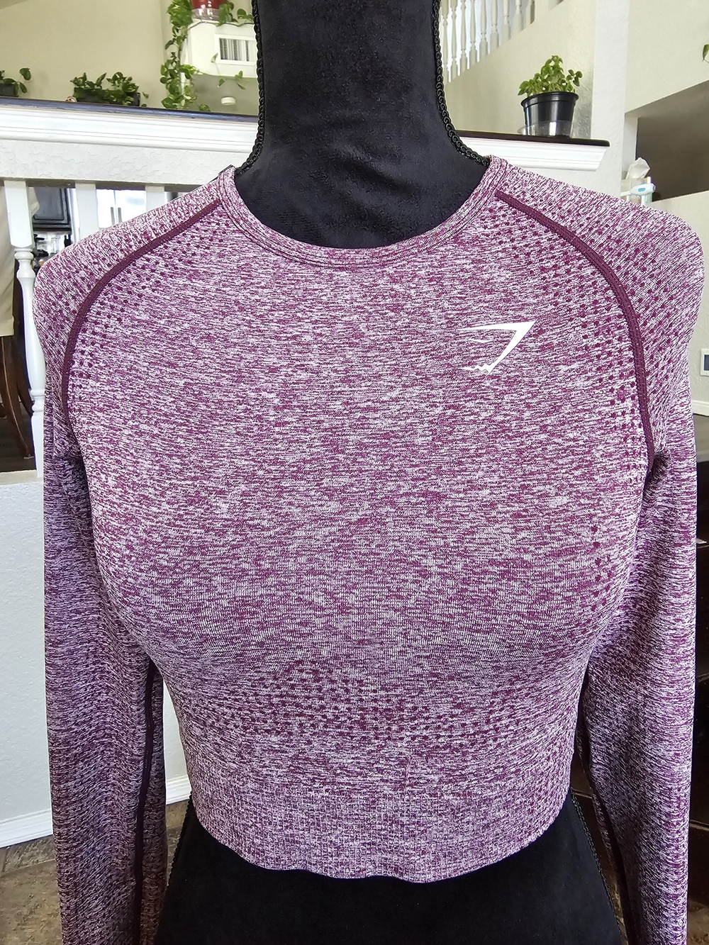 Women's GymShark Vital Seamless Crop-Long Sleeve-Shirt-Small-Plum- Pre Owned - Picture 2 of 13